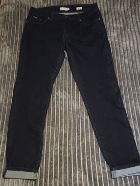 Women’s Skinny Jeans - Black Stretch Slim Fit